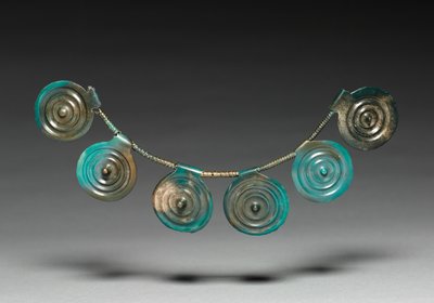 Elementos de um colar, c.1400-1300 AC de Bronze Age