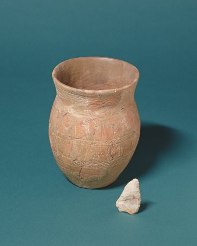 Beaker pot e flint knife encontrados acompanhando um enterro em Barnwood, Gloucestershire, c.2000 aC de Bronze Age