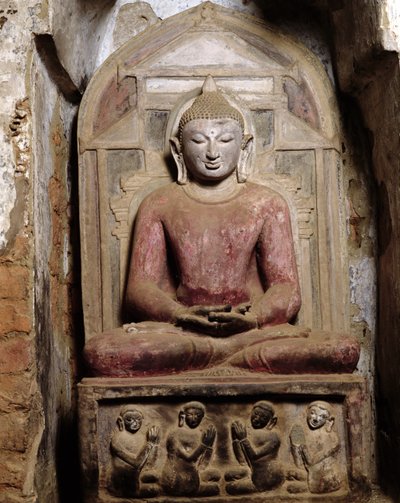 Buda sentado em meditação (pedra policromada) de Burmese School