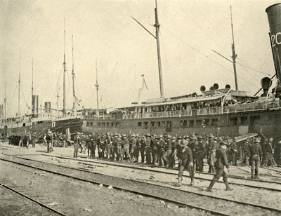 13a infantaria após a broca, guerra hispano-americana, junho de 1898, 1899. de Burr McIntosh