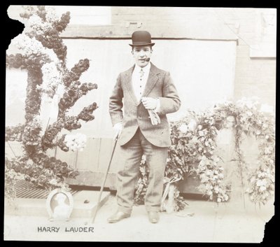 Harry Lauder, c.1905 (impressão de gelatina de prata) de Byron Company