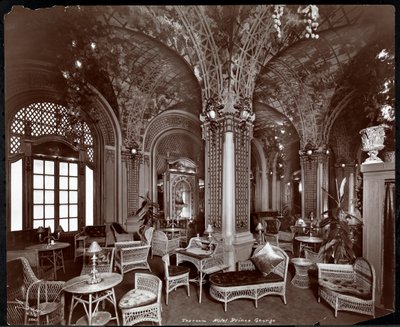 A sala de chá do Hotel Prince George, 1907 (impressão em gelatina de prata) de Byron Company