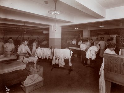 A lavanderia do Hotel McAlpin, 1913 (impressão em gelatina de prata) de Byron Company