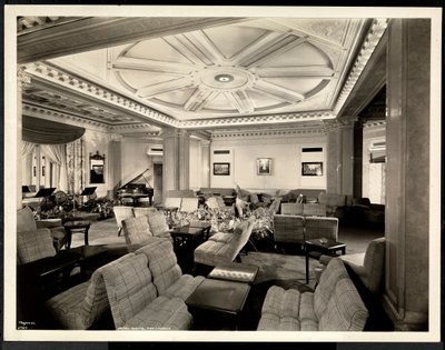 O salão, olhando para o leste no Hotel White, 37th Street e Lexington, Nova York, 8 de março de 1937 (impressão de gelatina de prata) de Byron Company