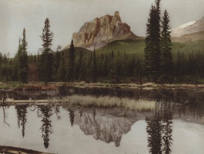 Montanha do Castelo (foto a cores) de Byron Hill Harmon