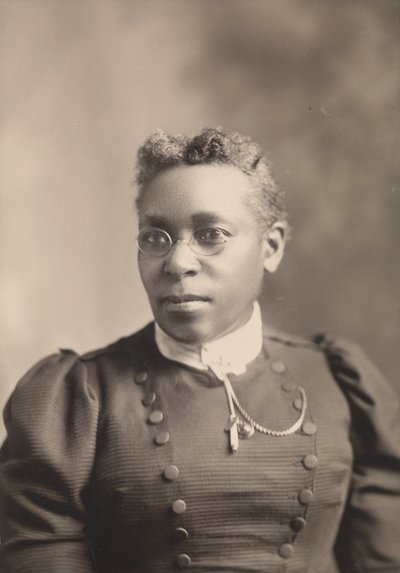Cartão de gabinete de Susan Bell, 5 de fevereiro-março de 1894. de C. M. Bell Studio