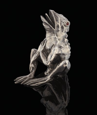 Um pote de prata com joias de Fabergé em forma de sapo, 1890 de Carl Fabergé