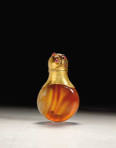 Frasco de perfume, marca do mestre de obras de Erik Kollin, São Petersburgo, c.1890 de Carl Fabergé