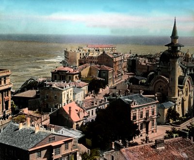 Roménia, cidade de Constanta, um dos maiores portos marítimos do Mar Negro. Vista para a Grande Mesquita Mahmudiye, data da imagem: cerca de 1920. Arquivo Carl Simon de Carl Simon