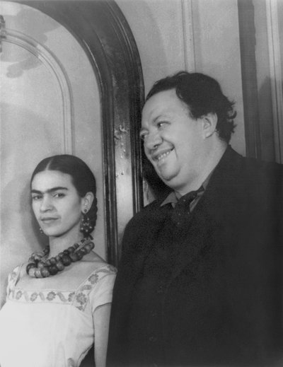 Frida Kahlo e Diego Rivera durante uma visita a Nova Iorque de Carl Van Vechten