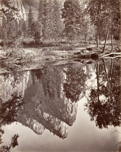 Vista do Espelho dos Três Irmãos, Yosemite, ca. 1872, impresso ca. 1876. de Carleton E. Watkins.