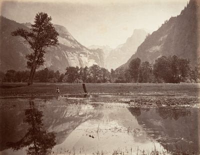 As Cúpulas, Yosemite, ca. 1872, impresso ca. 1876. de Carleton E. Watkins.