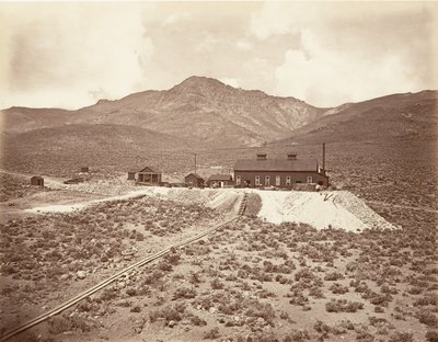 Edifícios do Túnel Sutro, 1875, impresso ca. 1876. de Carleton Emmons Watkins