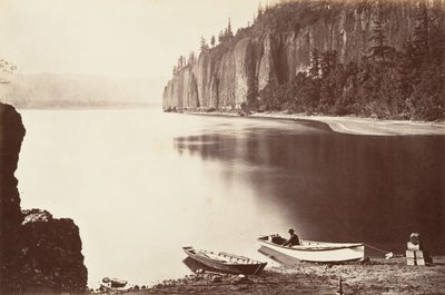 Cabo Horn, Oregon, 1867, impresso ca. 1876. de Carleton Emmons Watkins