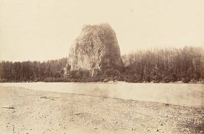 Castle Rock, Oregon, 1867, impresso ca. 1876. de Carleton Emmons Watkins