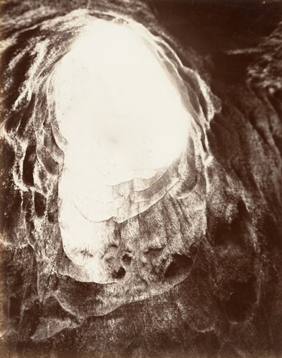 Olhando a chaminé de Plutão, 1865-66, impresso ca. 1876. de Carleton Emmons Watkins