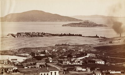 Alcatraz & Black Pt. de Russian Hill, SF de Carleton Watkins