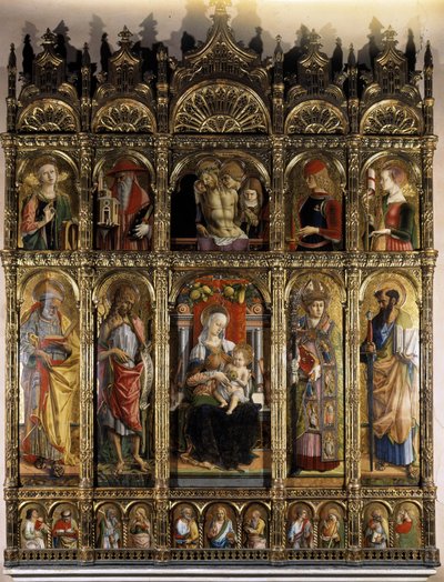 Polyptyc mostrando uma Pieta, e o partido inferior uma Madonna com Criança de Carlo Crivelli