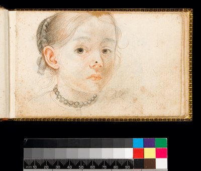 Cabeça e ombros de uma jovem, com o cabelo trançado na nuca, usando um colar, 1667-1670 de Carlo Dolci