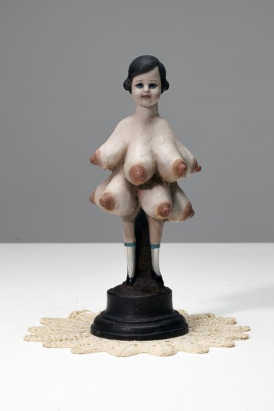El Shaddai, 2013 (tinta a óleo sobre bronze patinado) de Cathie Pilkington