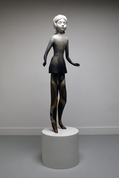 Twinkle, 2014 (tinta a óleo sobre bronze com base em bronze pintado) de Cathie Pilkington