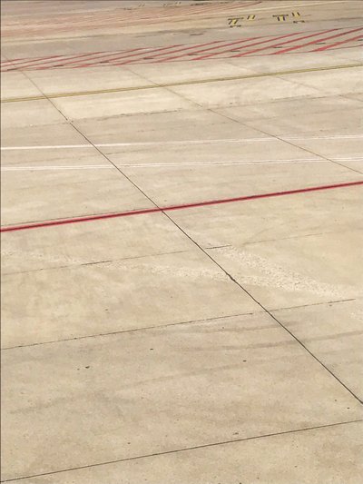 Composição - Tarmac, 2019 (foto) de Cécile Jamet