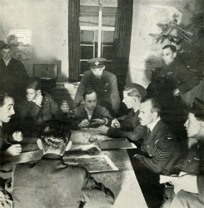 Interrogatório de tripulações aéreas, Ajuda da WAAF neste trabalho, c1943. de Cecil Beaton