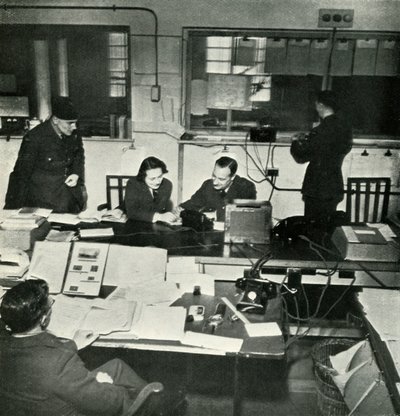 Sala de Operações, c1943. de Cecil Beaton
