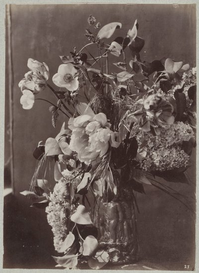 Estudo floral com jarro ornamentado de Charles Aubry (manner of)