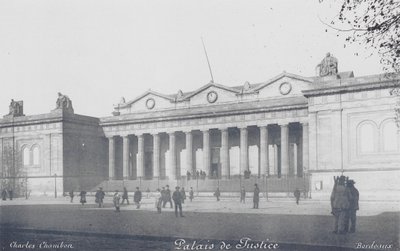 Bordéus: Palácio da Justiça (fotografia a preto e branco) de Charles Chambon