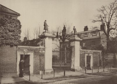 Escola de Casaco Azul, Hertford de Charles Latham