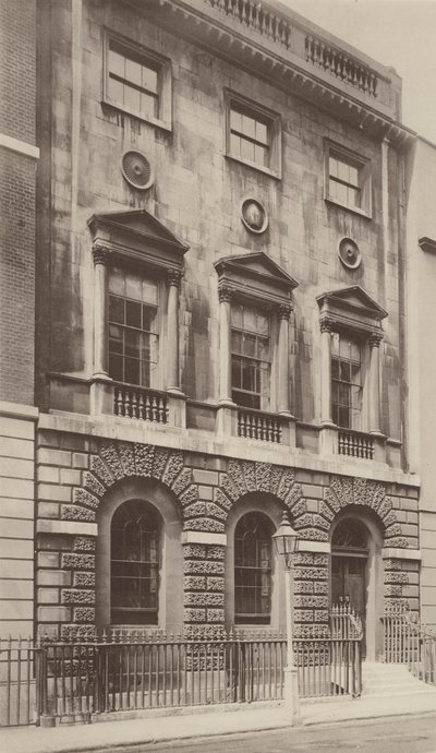 Ely House, Dover Street, Oeste de Charles Latham