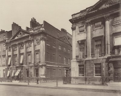 Casa em Cavendish Square, West de Charles Latham
