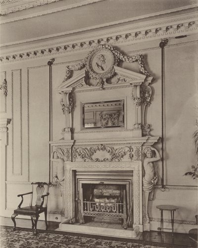 Stoke Hall, Derbyshire, Peças de chaminé de sala de desenho de Charles Latham