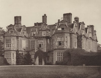 Swateley Hall, Uxbridge, a frente de entrada de Charles Latham