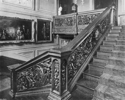 A subida para a galeria de Charles Latham