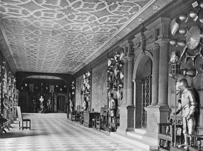O claustro ou arsenal de Charles Latham