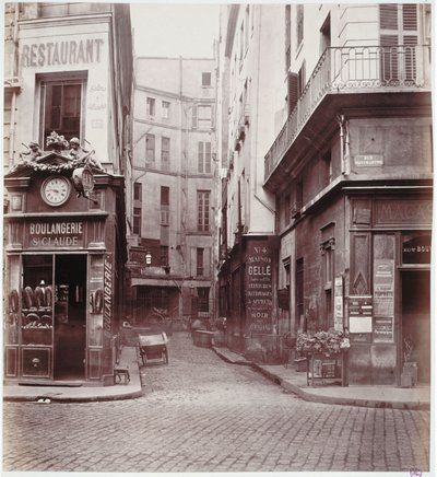 Impasse St. Claude, da Rue St. Sauveur, Paris, entre 1858-78 de Charles Marville