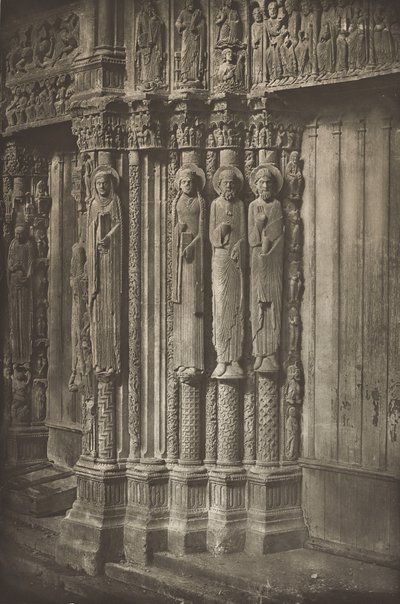 Catedral de Chartres. Porta direita do portal real, lado oeste, século XII de Charles Nègre