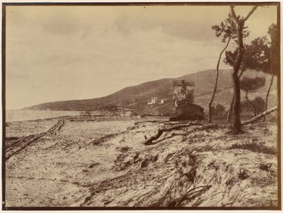 Praia de Golfe-Juan em direção ao cabo de la Croisette de Charles Nègre