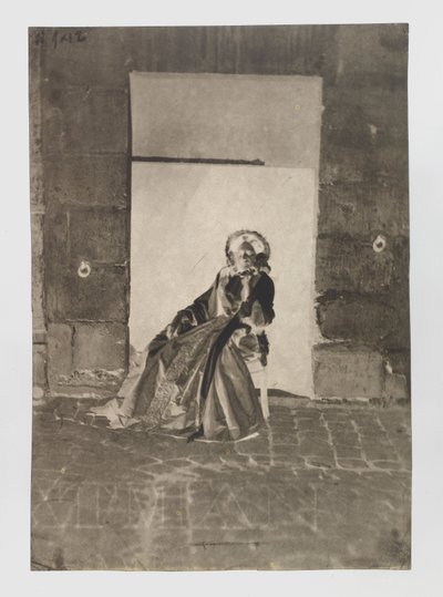 Retrato de uma mulher sentada desconhecida de Charles Nègre
