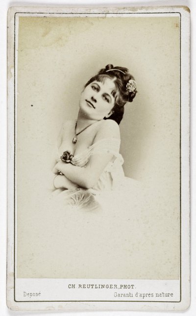 Retrato da atriz Henriette Victoire Drouard (1851-1923). de Charles Reutlinger