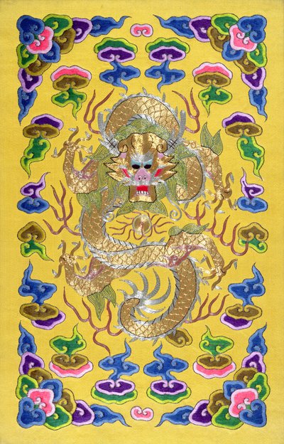 Um dragão chinês bordado, da capa de um tratado diplomático franco-chinês (fio prateado e dourado e seda) de Chinese School