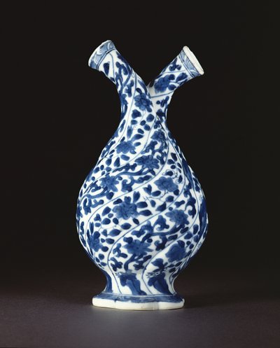 Garrafa dupla azul e branca em forma de vidro europeu, período Kangxi (1662-1722) (porcelana) de Chinese School