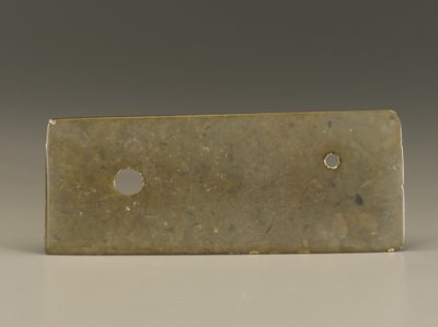 Instrumento cerimonial (kuei) Shang ou dinastia Zhou Ocidental (jade) de Chinese School