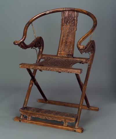 Cadeira (dobrável), dinastia Ming, 1600-50 (jacarandá) de Chinese School
