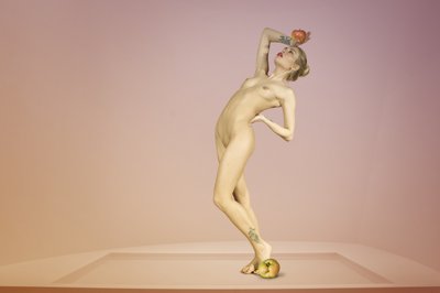 Equilíbrio de um nu gracioso de Christine von Diepenbroek
