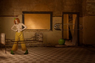 Mulher-palhaço surreal de Christine von Diepenbroek