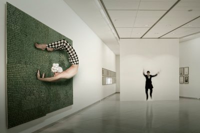 Artista performativo do Museu Surreal de Christine von Diepenbroek
