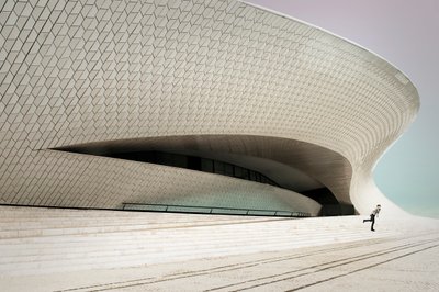 Varredura arquitetónica branca de Christine von Diepenbroek